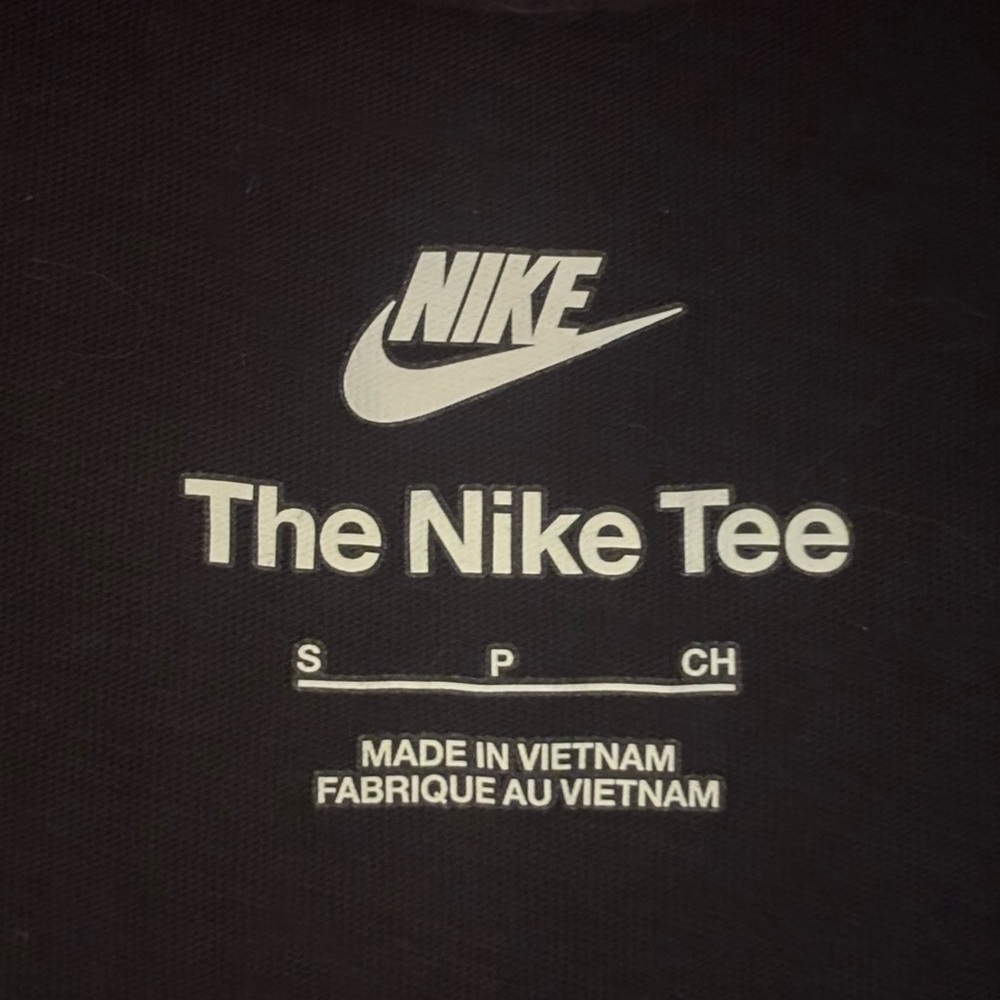 Nike Standard Fit The Nike Tee Size S - Picture 8 of 11